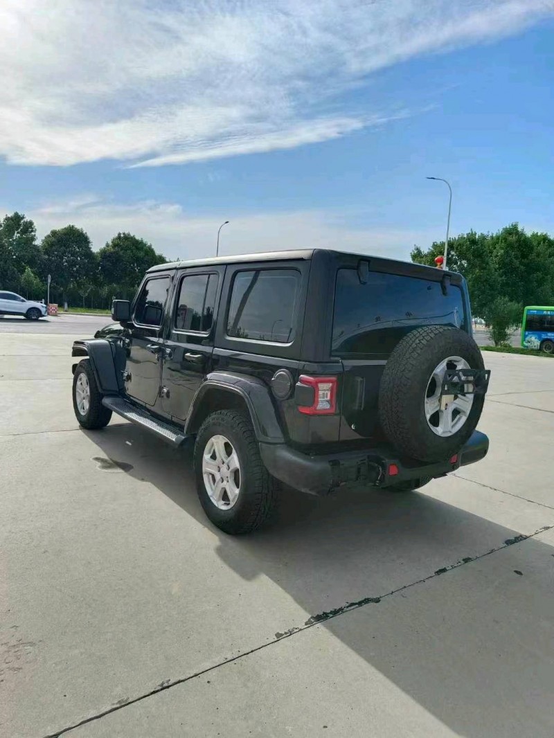 保定19年Jeep牧马人9