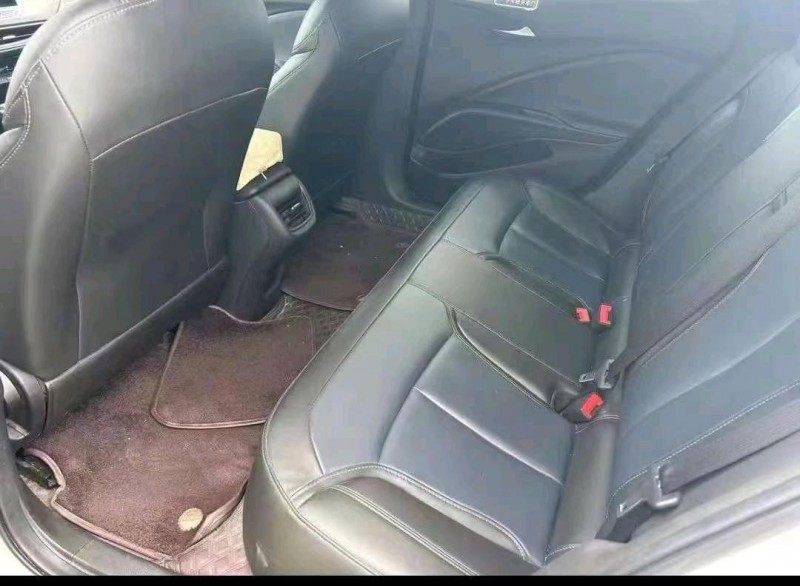 邢台22年别克velite67