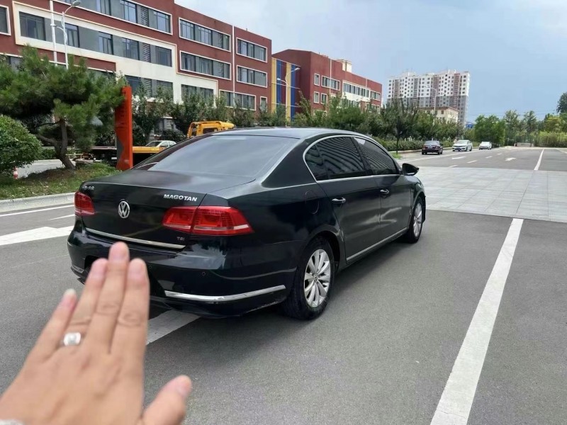 济南15年大众迈腾4