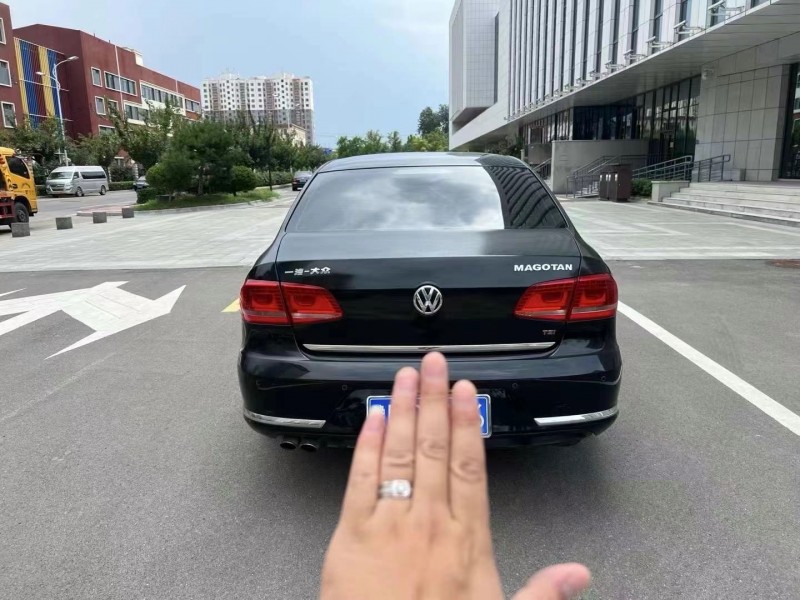 济南15年大众迈腾9