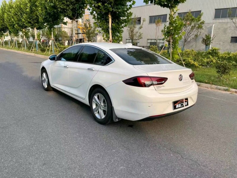 徐州19年别克君威5