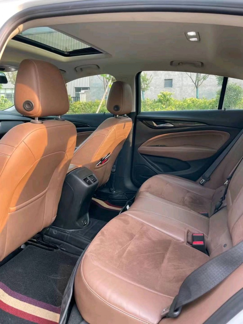 徐州19年别克君威9