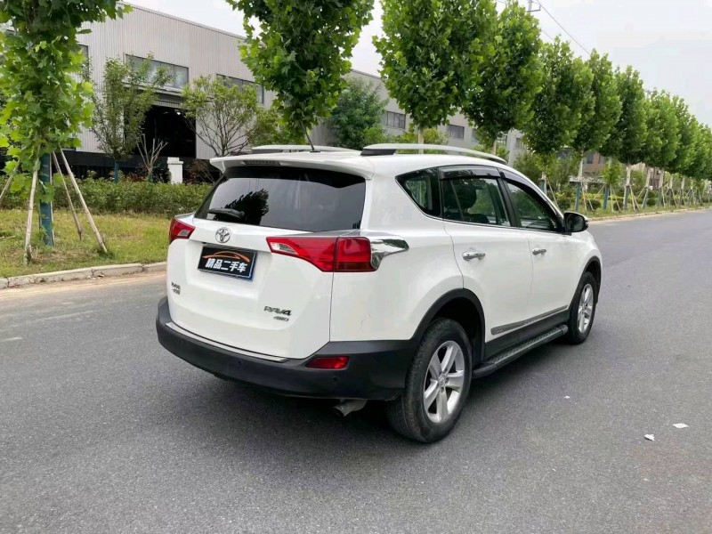 徐州14年丰田RAV45