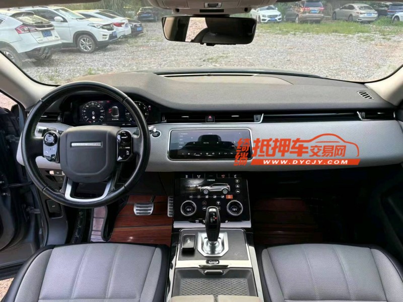 汕头19年路虎极光2