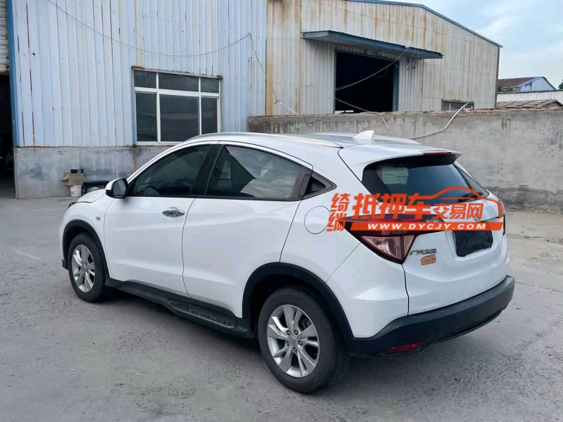 济宁18年本田缤智7