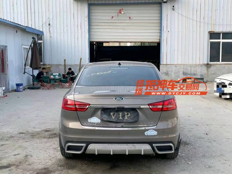 济宁16年福特福睿斯9