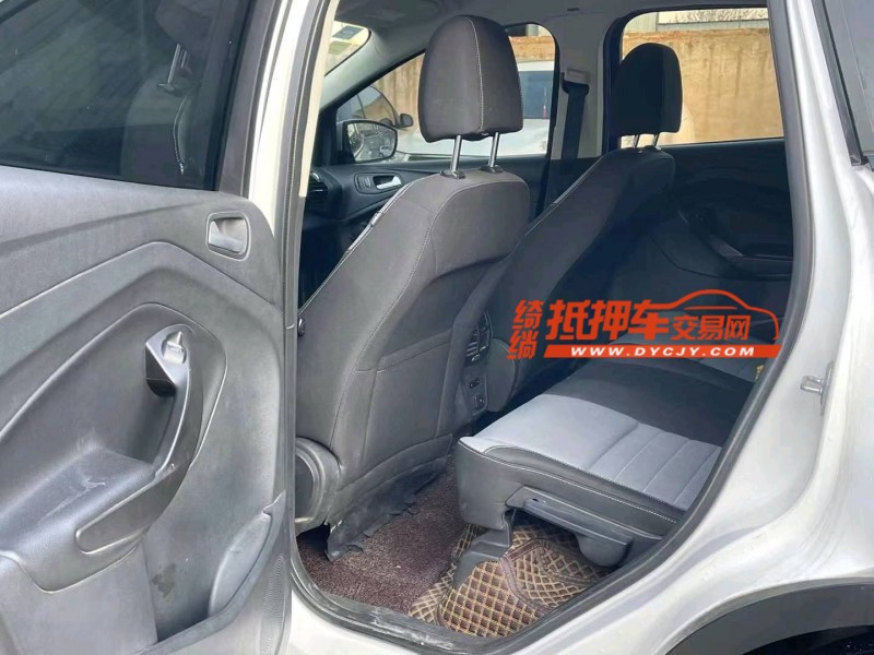 济宁17年福特翼虎5