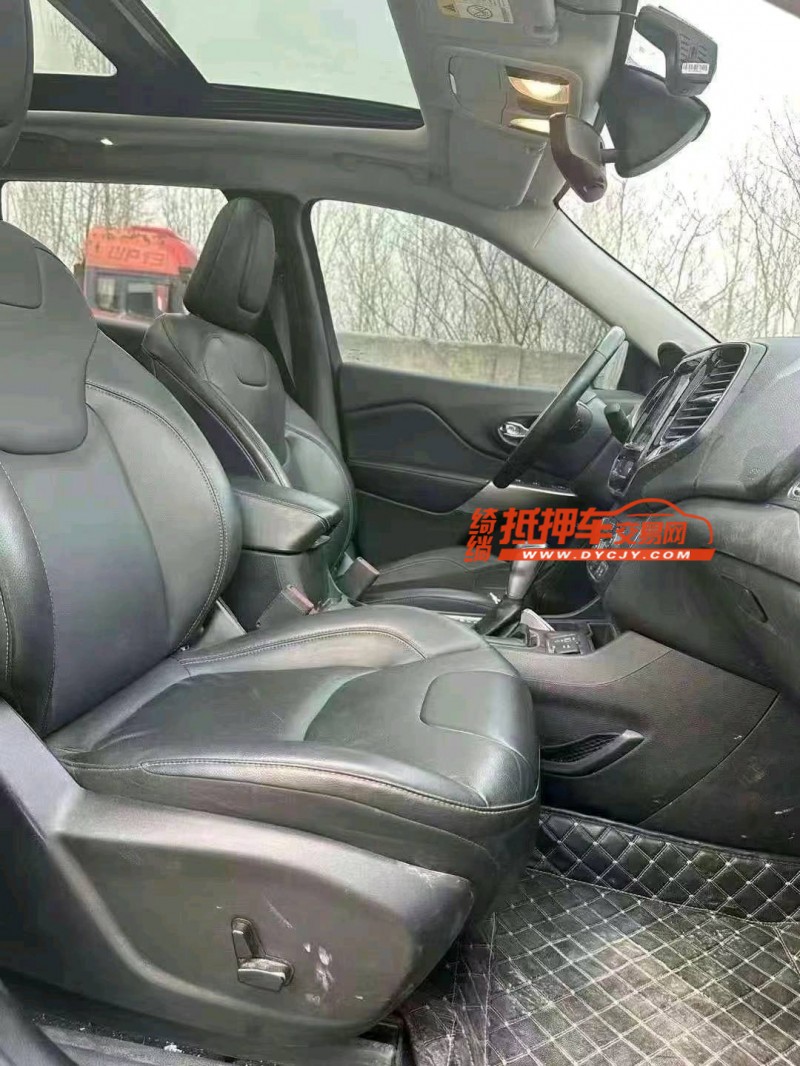 郑州20年Jeep自由光4