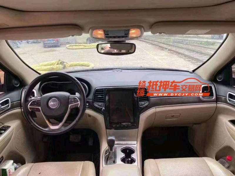 郑州18年Jeep大切诺基4