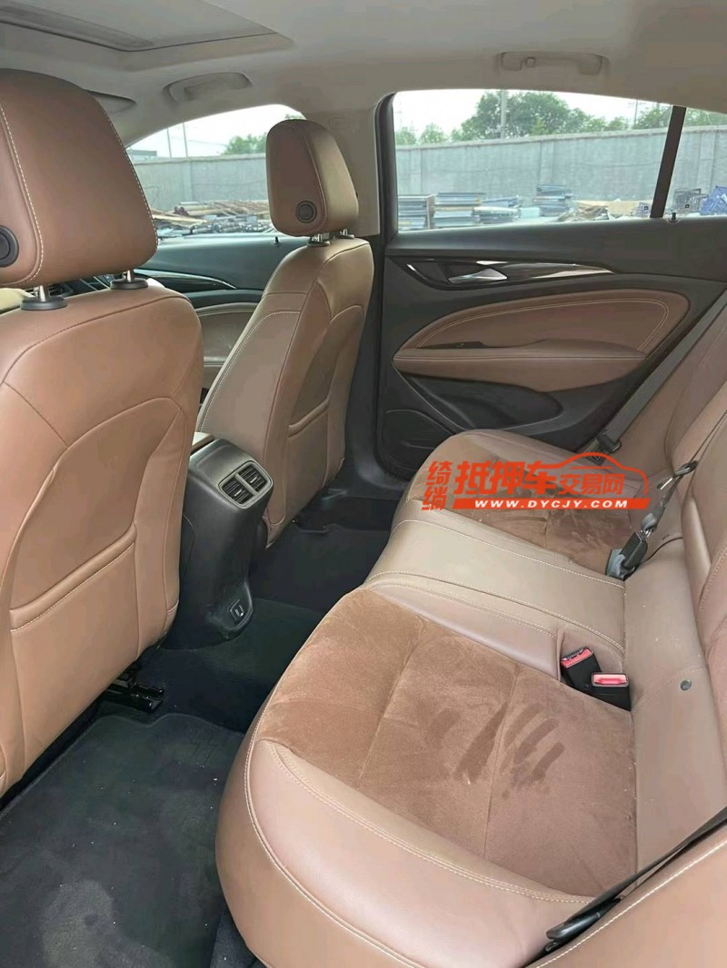 徐州22年别克君威7
