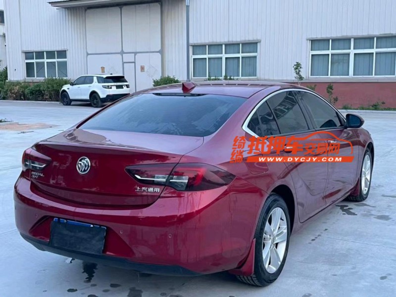 徐州17年别克君威5