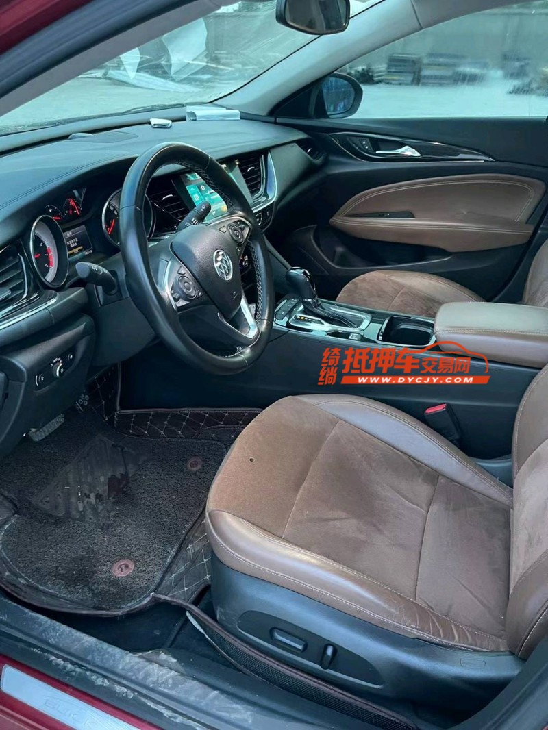 徐州17年别克君威8