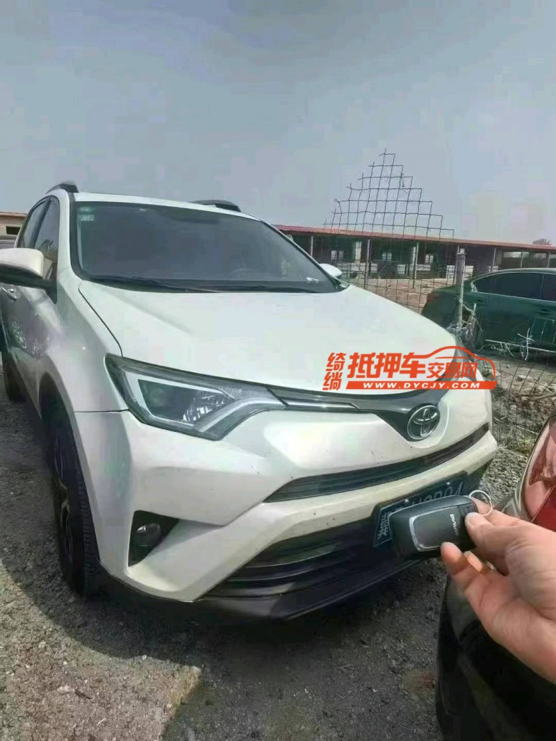 天津17年豐田RAV4榮放1