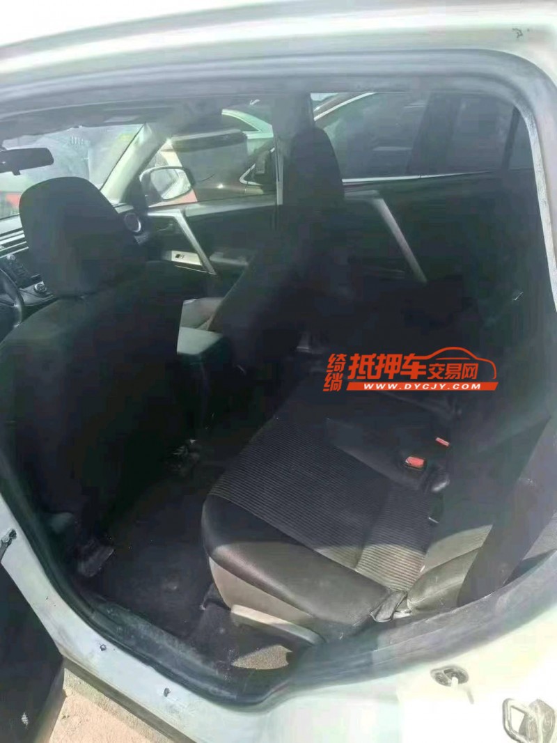 天津17年豐田RAV4榮放3