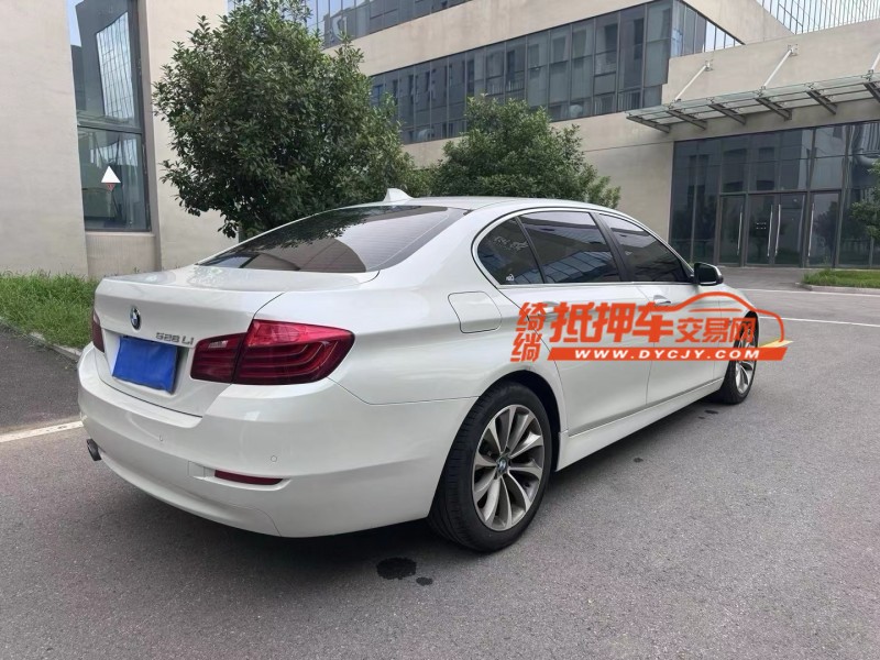徐州17年宝马5系4