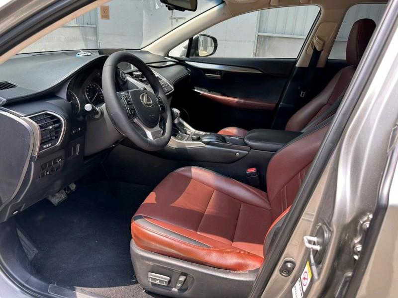 盐城17年雷克萨斯NX7