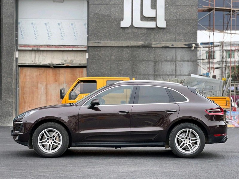东莞18年保时捷Macan7