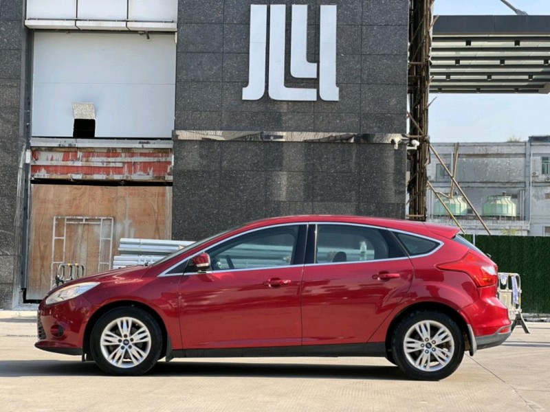 东莞13年福特福克斯7