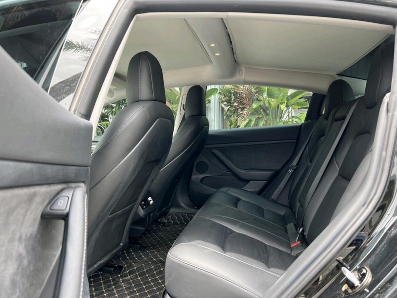 東莞23年特斯拉MODEL 35