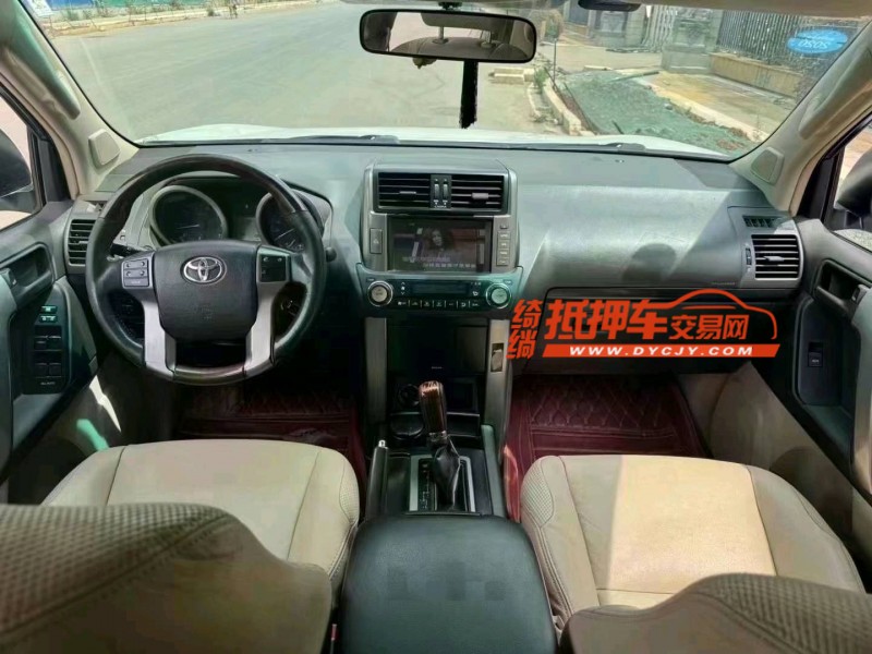 昆明15年豐田普拉多5