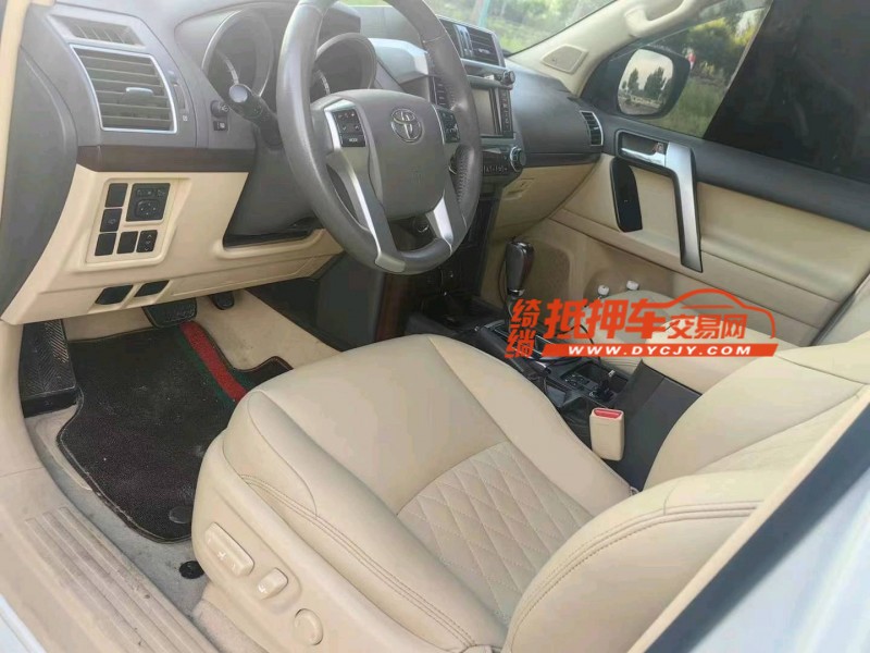 保定18年丰田普拉多5