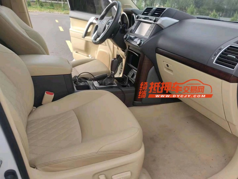 保定18年丰田普拉多6