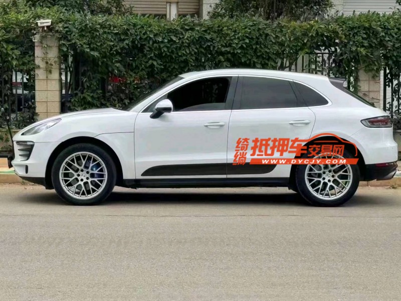 昆明17年保時捷Macan8