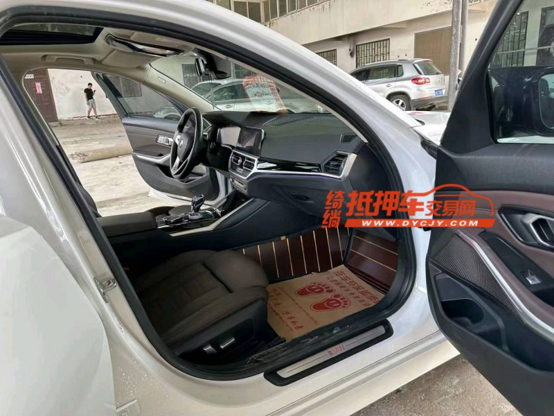 徐州19年宝马3系8