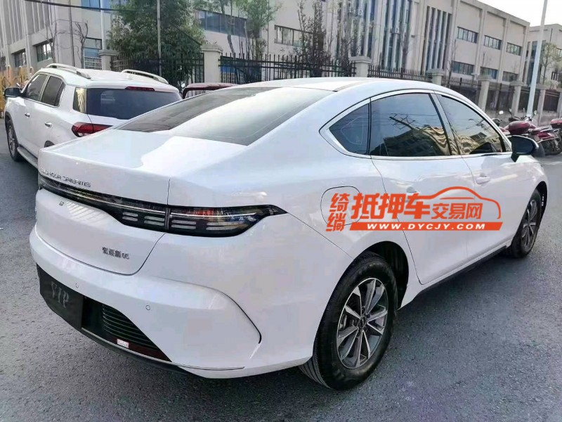 烟台24年比亚迪驱逐舰4