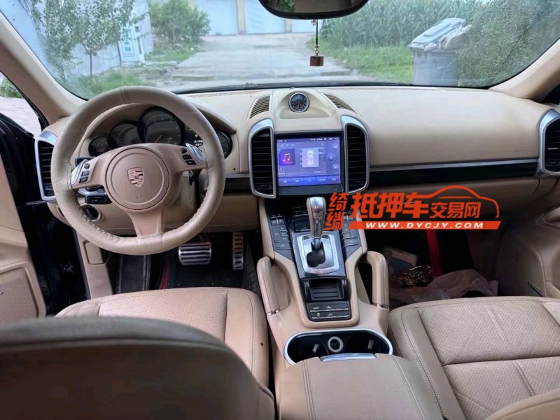 潍坊14年保时捷卡宴7