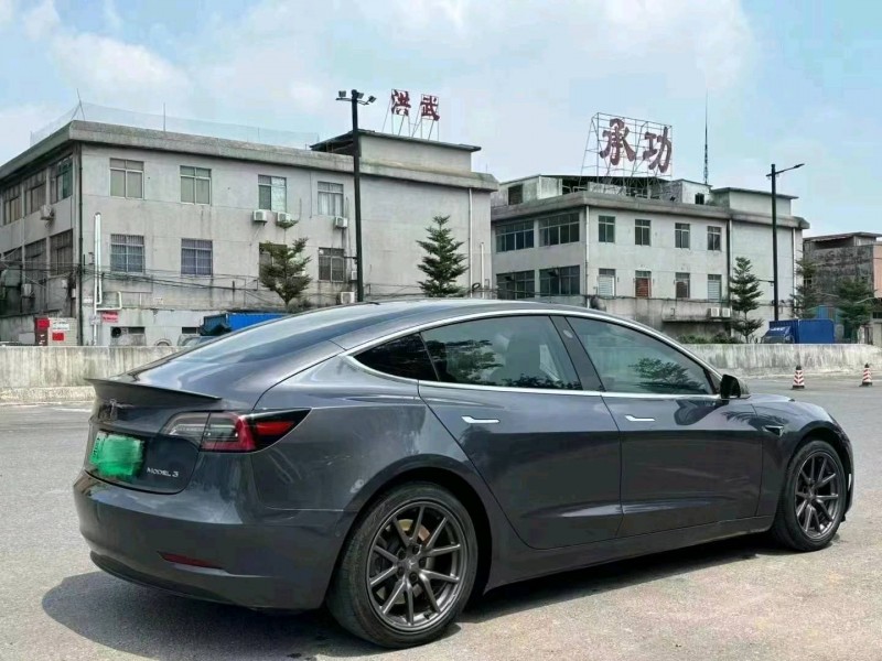 佛山20年特斯拉MODEL 34