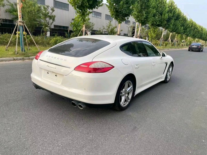 徐州12年保时捷帕拉梅拉5