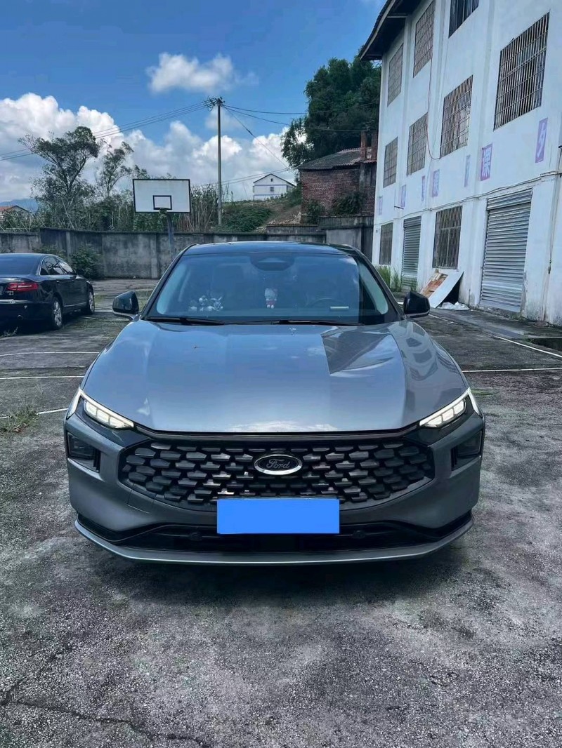 成都22年福特蒙迪欧1