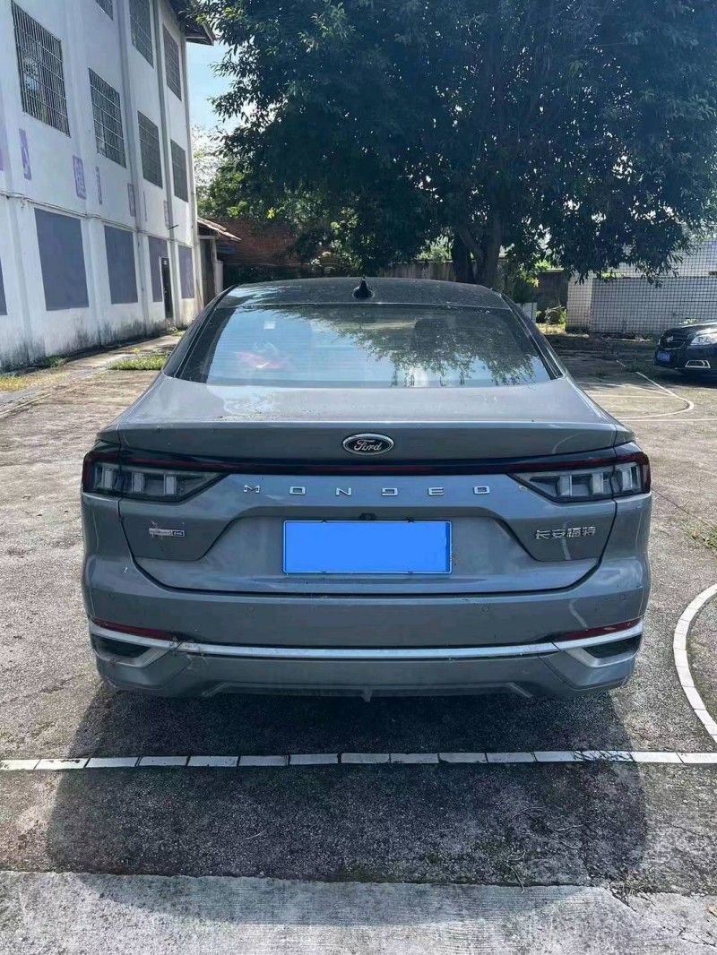 成都22年福特蒙迪欧2