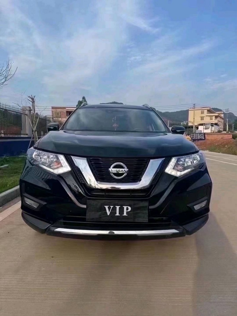 南寧20年日產奇駿1