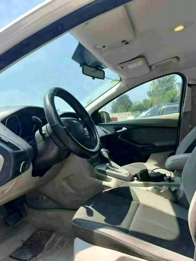 菏泽14年福特福克斯5