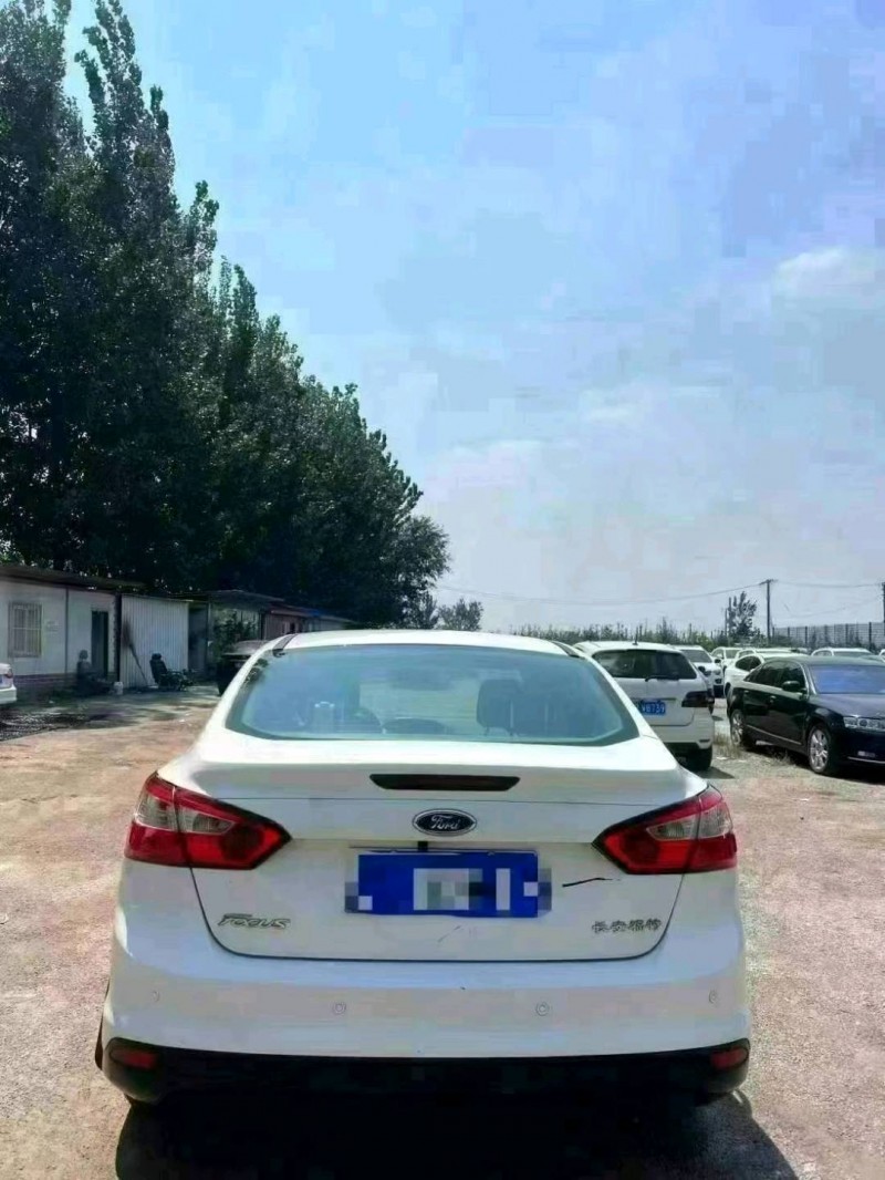 菏泽14年福特福克斯9