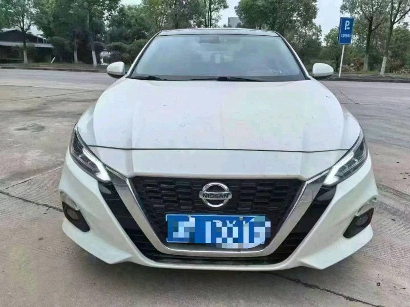 宜昌22年日產天籟1