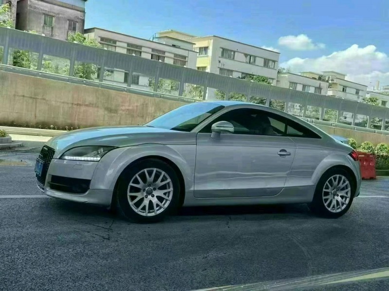 广州09年奥迪TT2