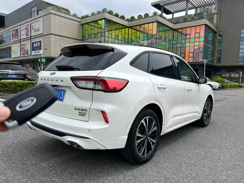 广州20年福特锐际5