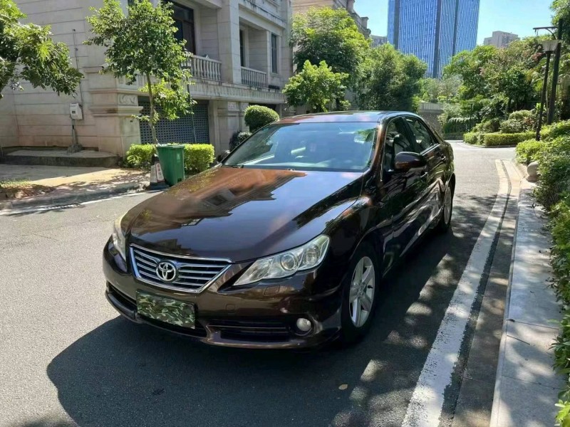 广州13年丰田锐志2