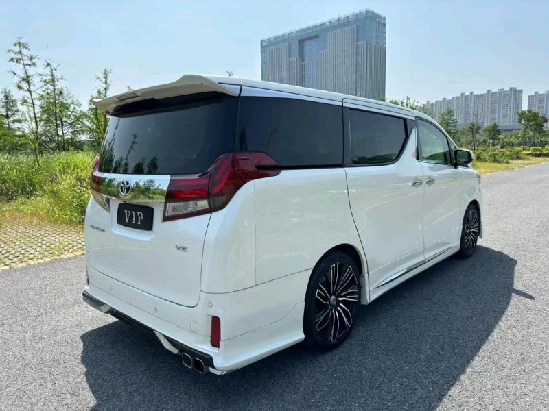 盐城15年丰田埃尔法5