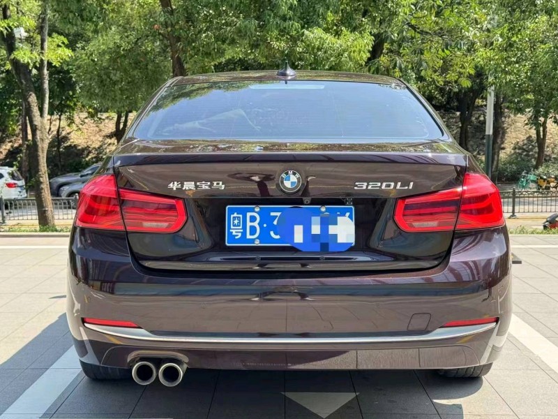 广州18年宝马3系9