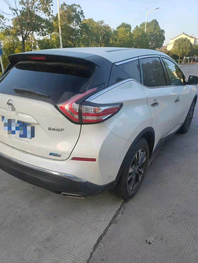 武汉20年日产楼兰3