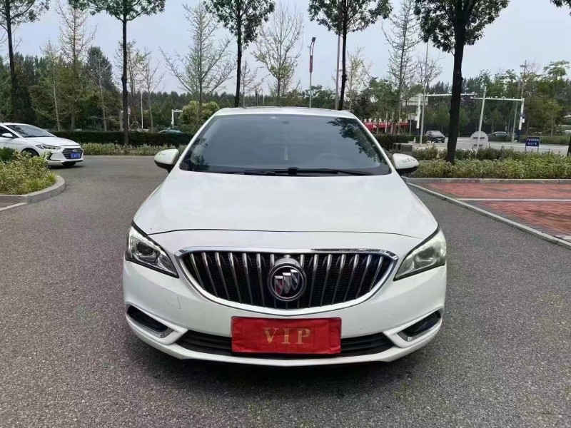 青岛17年别克威朗1