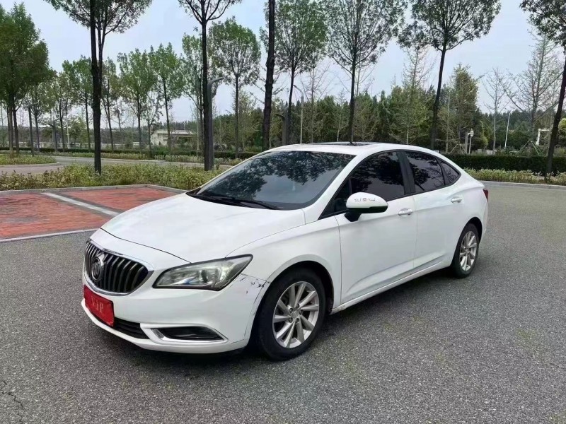 青岛17年别克威朗2