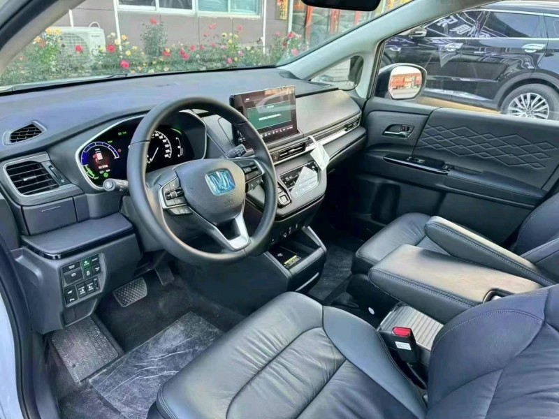 重庆24年本田艾力绅5