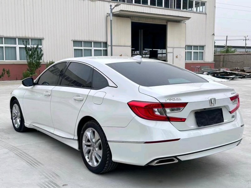 徐州21年本田雅阁4