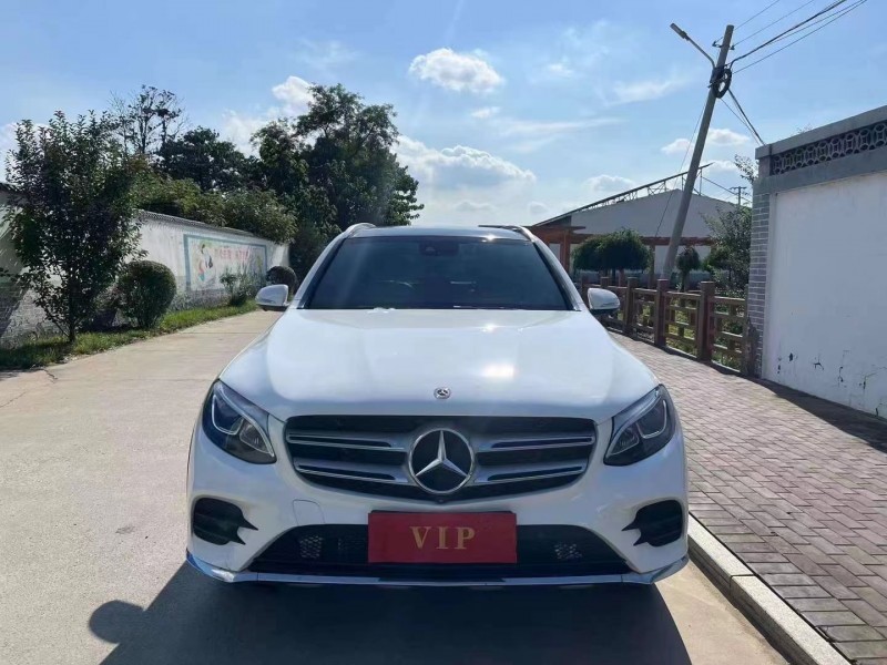 青岛19年奔驰GLC1