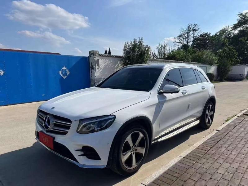 青岛19年奔驰GLC2